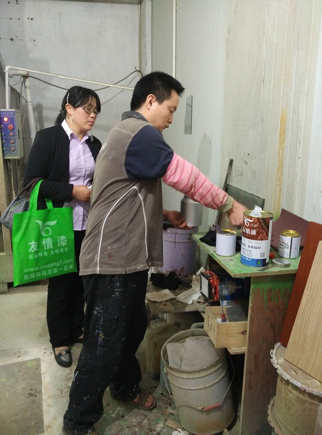 友情漆李總經(jīng)理走訪中山家具廠 友情漆李總經(jīng)理走訪中山家具廠