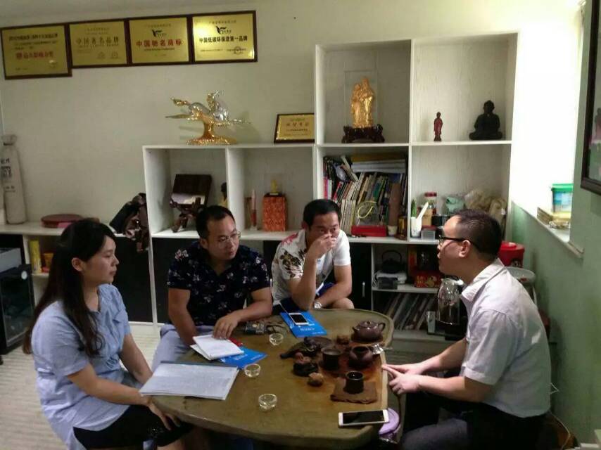 轉(zhuǎn)型做家裝，從加盟油漆代理開始