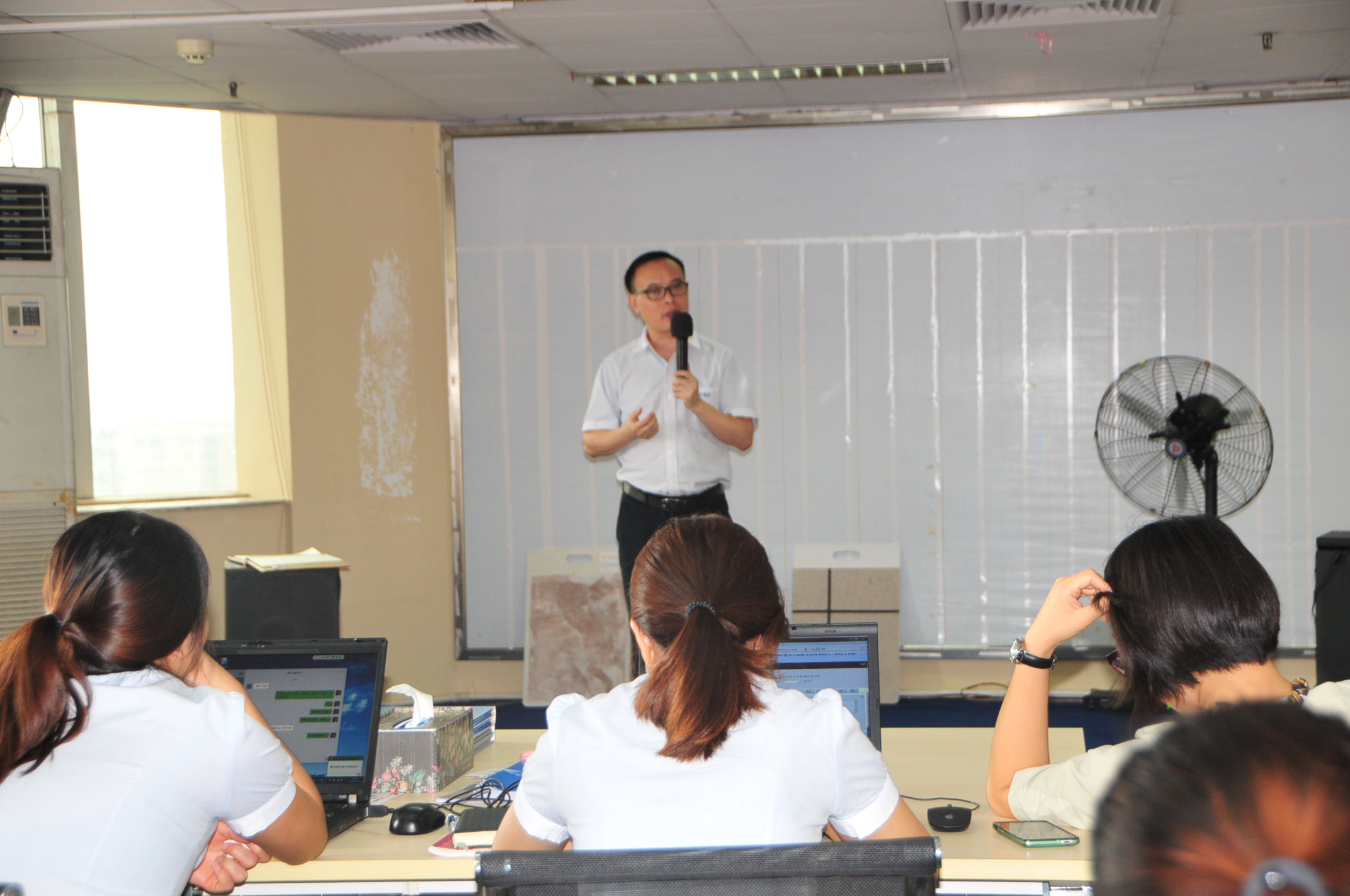 友情漆用信心和堅持,成就目標(biāo)的達成 友情漆用信心和堅持,成就目標(biāo)的達成