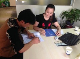 加盟友情漆做大做強(qiáng)有信心 加盟友情漆做大做強(qiáng)有信心