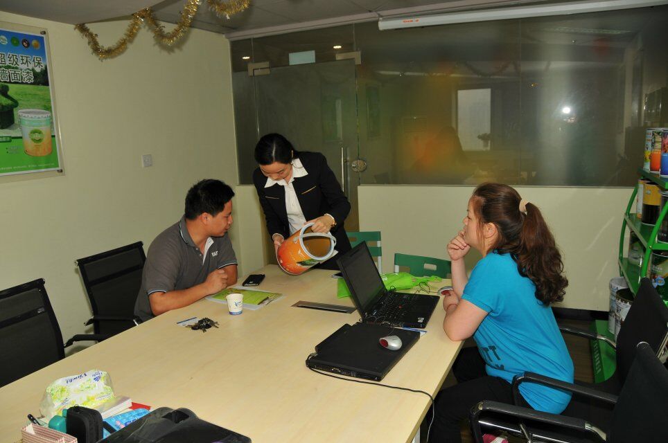 友情漆做好咨詢服務，共創美好前景