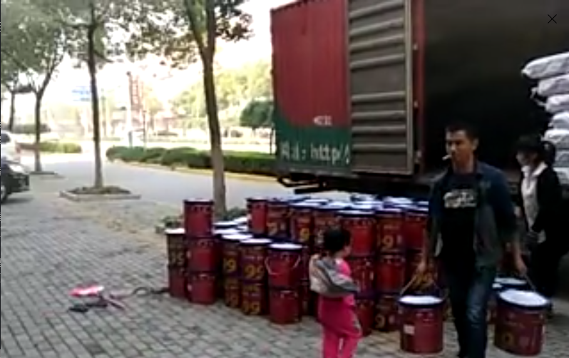 服務(wù)客戶，友情漆樣樣做足100分