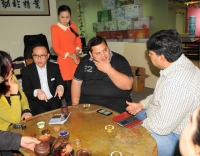 外國來賓再次到訪友情漆 外國來賓再次到訪友情漆